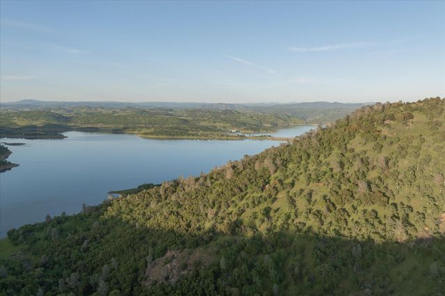 6399 Filly Ln, Angels Camp, CA 95222