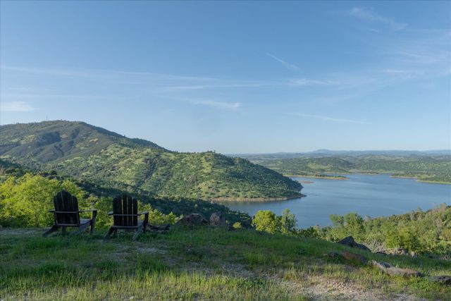 6399 Filly Ln, Angels Camp, CA 95222