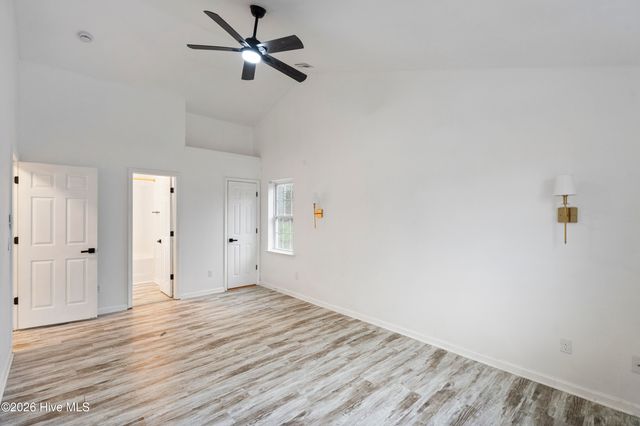 3025 Oakwood Drive, Jacksonville, NC 28546