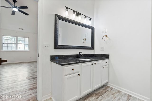 3025 Oakwood Drive, Jacksonville, NC 28546