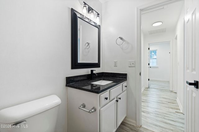 3025 Oakwood Drive, Jacksonville, NC 28546