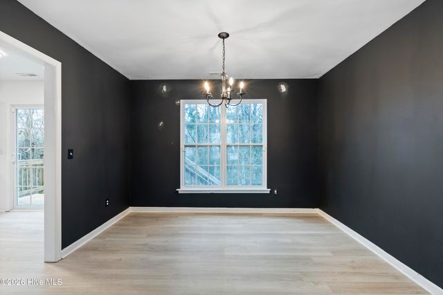 3025 Oakwood Drive, Jacksonville, NC 28546