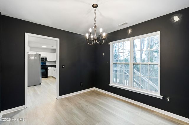 3025 Oakwood Drive, Jacksonville, NC 28546