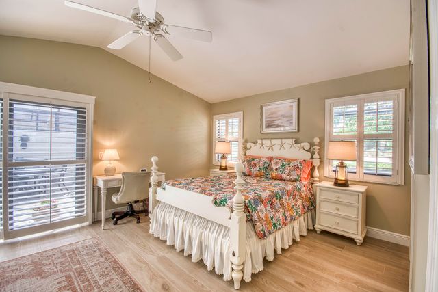 18 Edinburgh Drive, Palm Beach Gardens, FL 33418