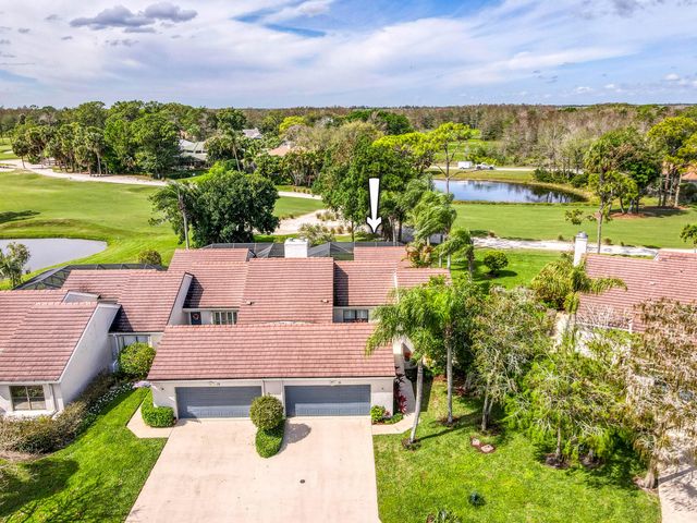 18 Edinburgh Drive, Palm Beach Gardens, FL 33418