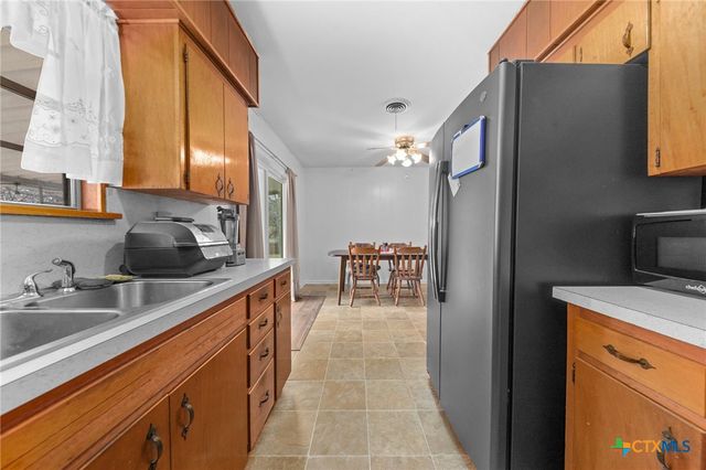 1207 S 5th Street, Copperas Cove, TX 76522
