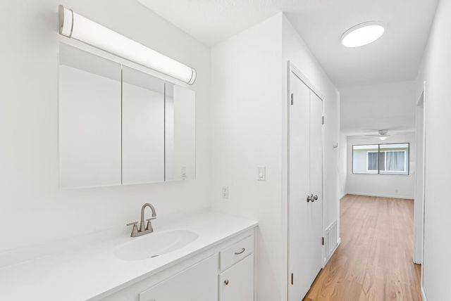 5577 Spinnaker Drive 4, San Jose, CA 95123