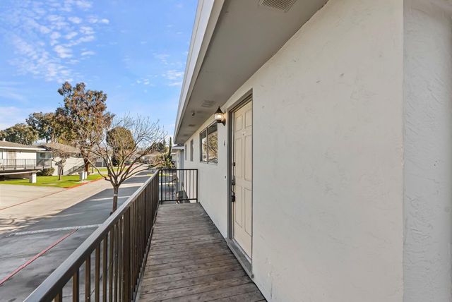 5577 Spinnaker Drive 4, San Jose, CA 95123