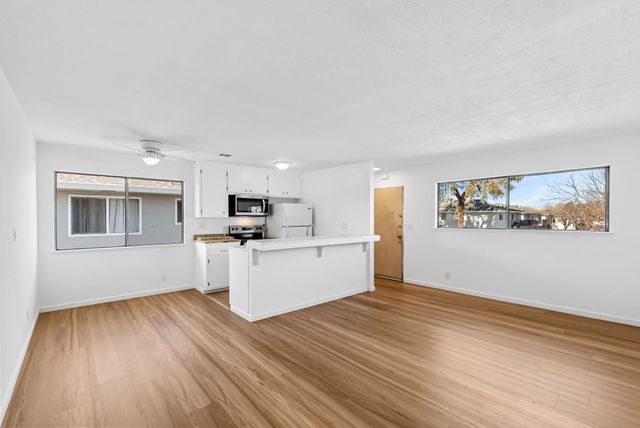 5577 Spinnaker Drive 4, San Jose, CA 95123