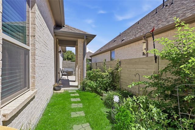 1432 14th Street, Argyle, TX 76226
