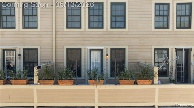 169 Paton Way 12, Romeo, MI 48065