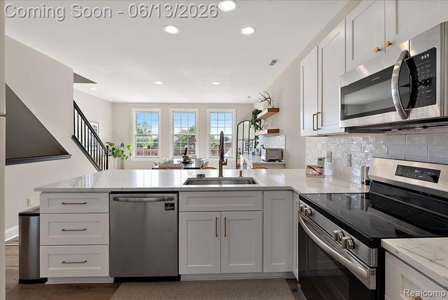 169 Paton Way 12, Romeo, MI 48065