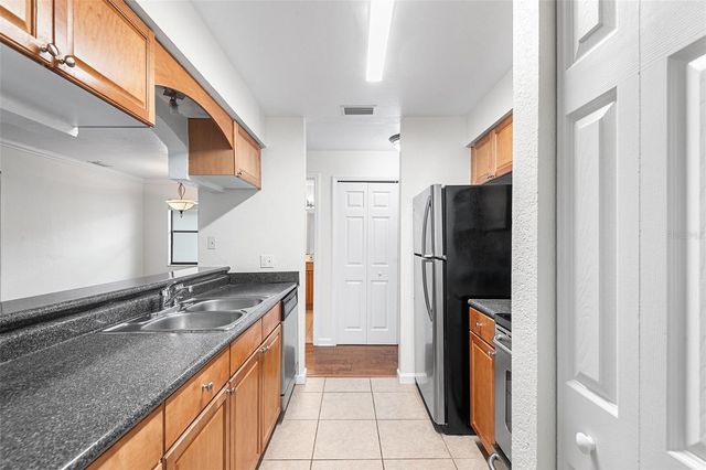 12293 SAILWINDS DRIVE 207, Largo, FL 33773