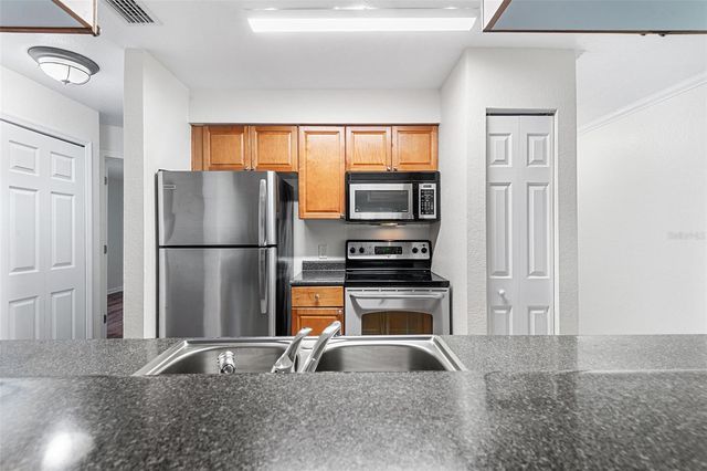 12293 SAILWINDS DRIVE 207, Largo, FL 33773