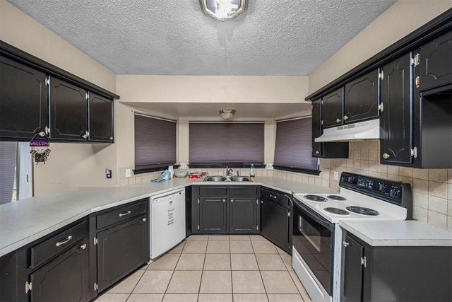 1610 NW 75th Street, Lawton, OK 73505