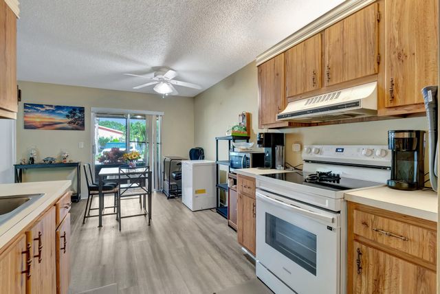 6118 La Palma Lane, Delray Beach, FL 33484