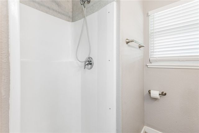 338 Belmont Dr SW, Corpus Christi, TX 78418