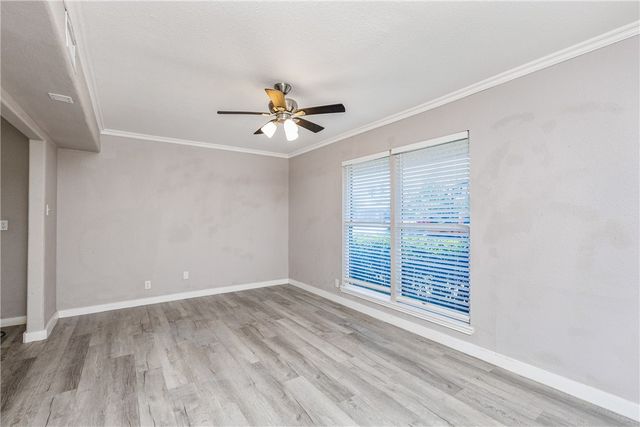 338 Belmont Dr SW, Corpus Christi, TX 78418