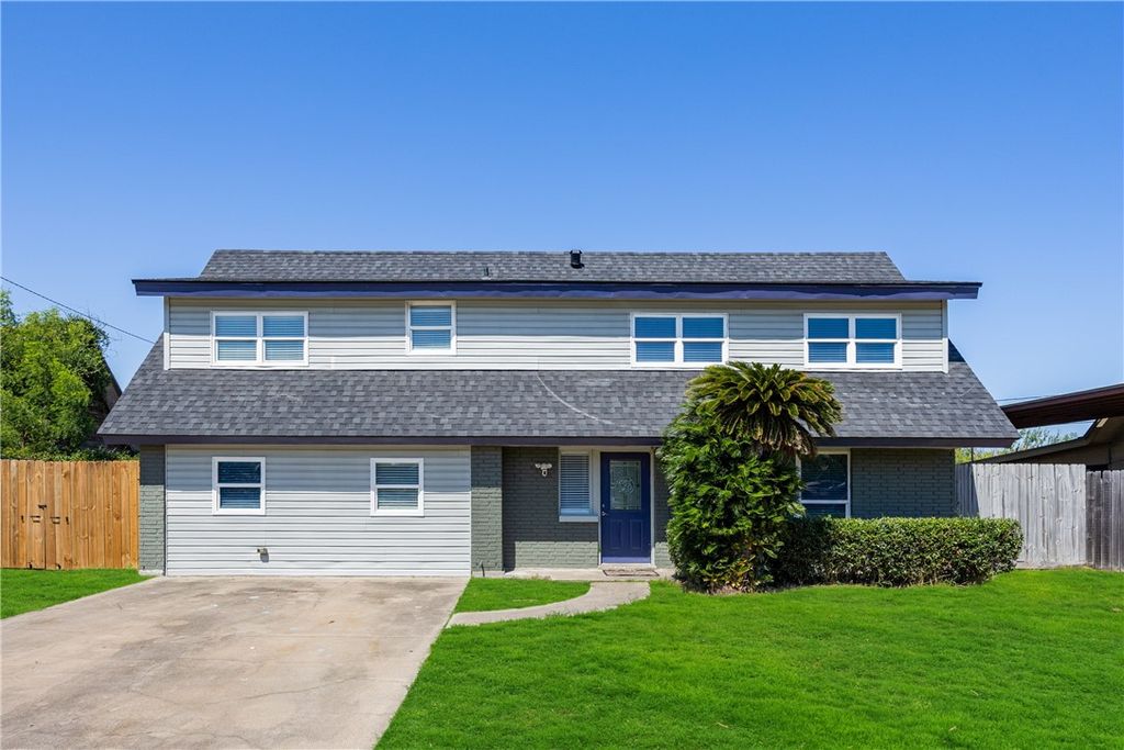 338 Belmont Dr SW, Corpus Christi, TX 78418 — photo 2