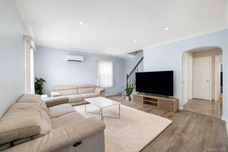1042 N 7th Street, New Hyde Park, NY 11040