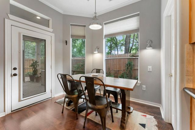 74 Shannon Green Court, The Woodlands, TX 77384