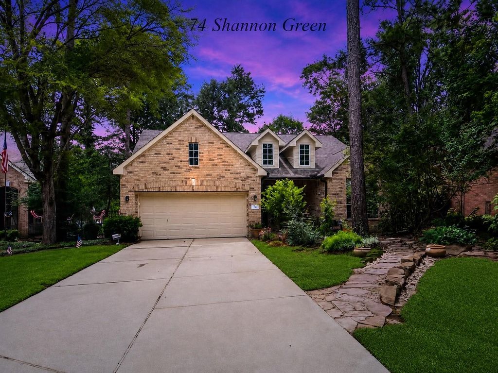 74 Shannon Green Court, The Woodlands, TX 77384