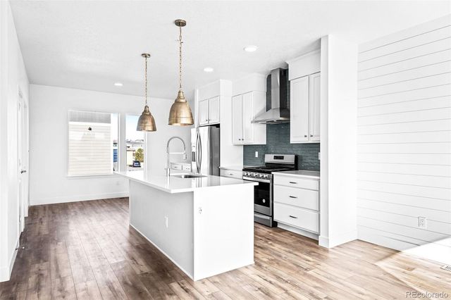 2676 W 68th Avenue, Denver, CO 80221