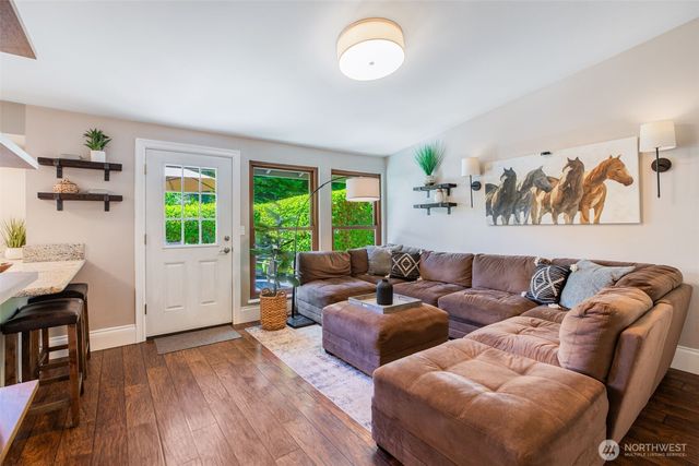 1905 216th Avenue SE, Sammamish, WA 98075