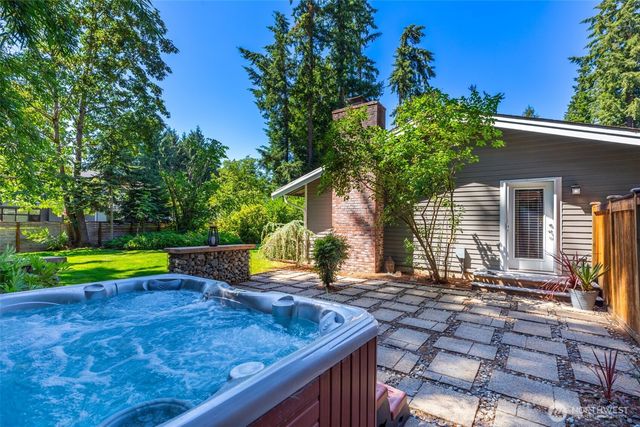 1905 216th Avenue SE, Sammamish, WA 98075