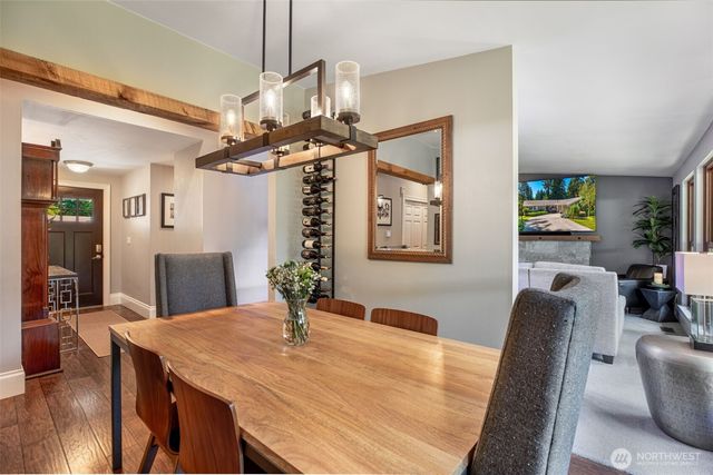 1905 216th Avenue SE, Sammamish, WA 98075