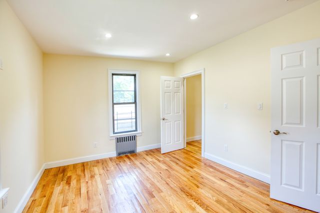 180 Willow Street 1st FL, Waterbury, CT 06710
