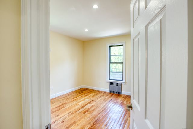 180 Willow Street 1st FL, Waterbury, CT 06710