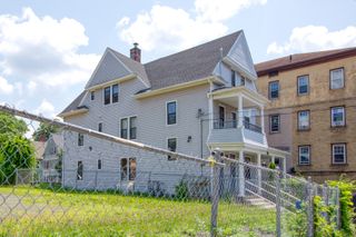 180 Willow Street 1st FL, Waterbury, CT 06710