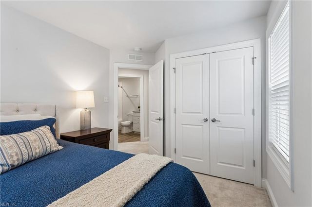 1510 Stanford LN, Newport News, VA 23608