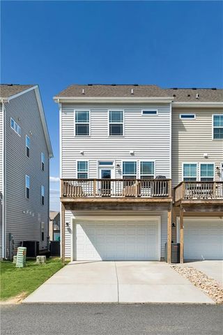 1510 Stanford LN, Newport News, VA 23608