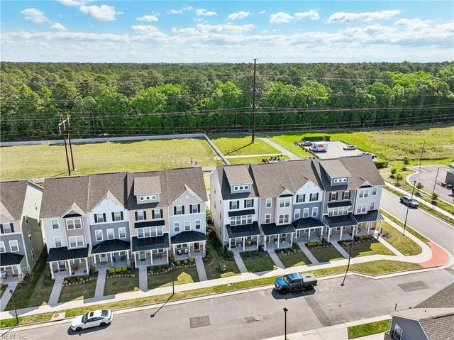 1510 Stanford LN, Newport News, VA 23608