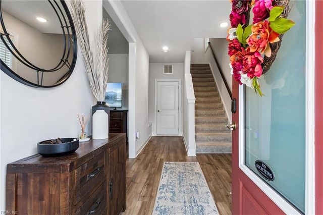 1510 Stanford LN, Newport News, VA 23608
