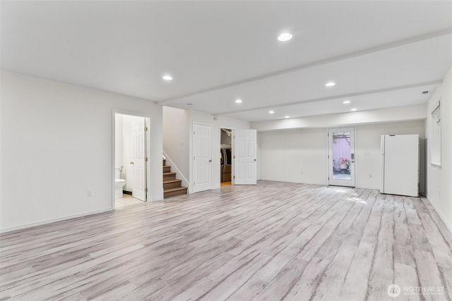 16576 NE 97th Place, Redmond, WA 98052