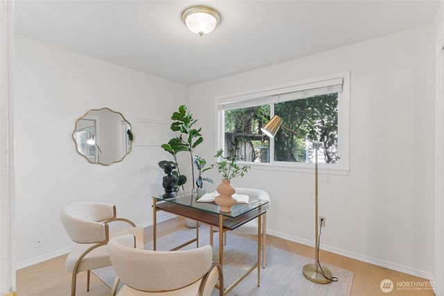 16576 NE 97th Place, Redmond, WA 98052