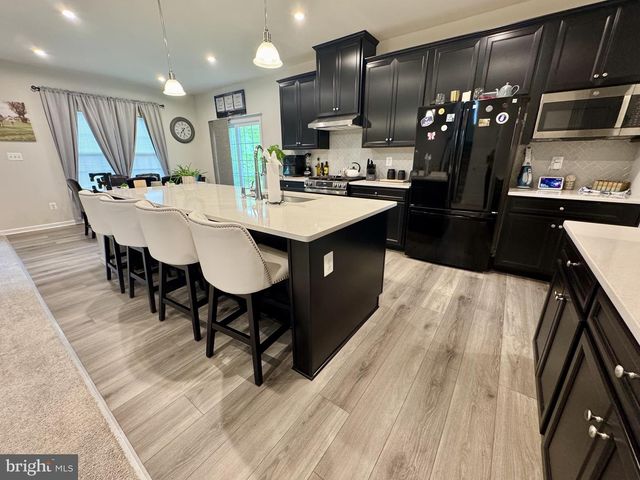 203 BRAEBURN DR, Atglen, PA 19310