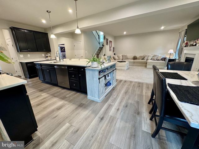 203 BRAEBURN DR, Atglen, PA 19310