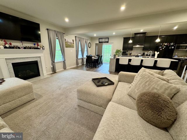 203 BRAEBURN DR, Atglen, PA 19310