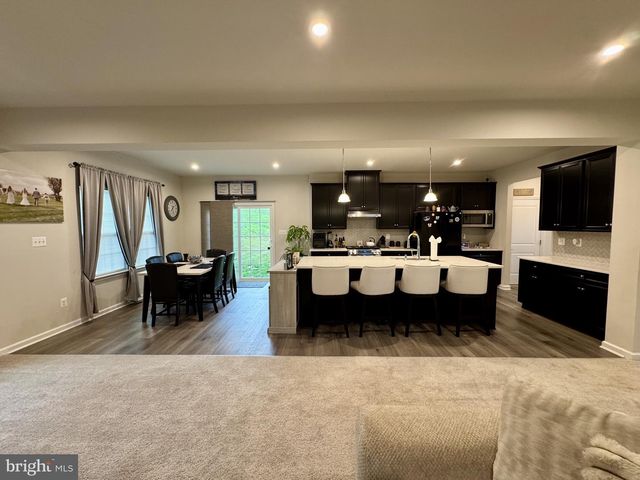 203 BRAEBURN DR, Atglen, PA 19310