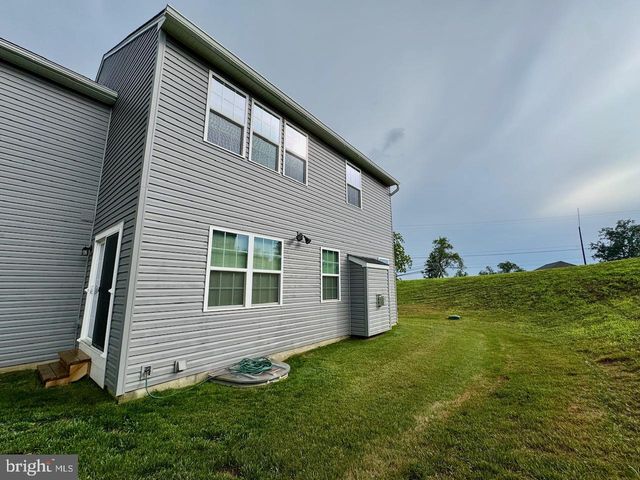 203 BRAEBURN DR, Atglen, PA 19310