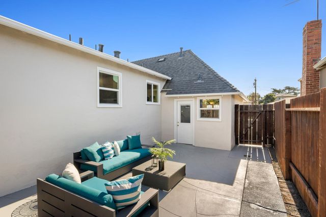 725 Guildford Avenue, San Mateo, CA 94402