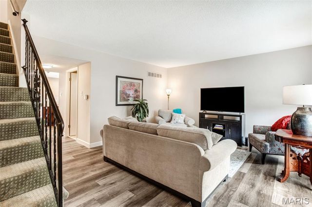 11825 Villa Dorado Drive, Unincorporated, MO 63146