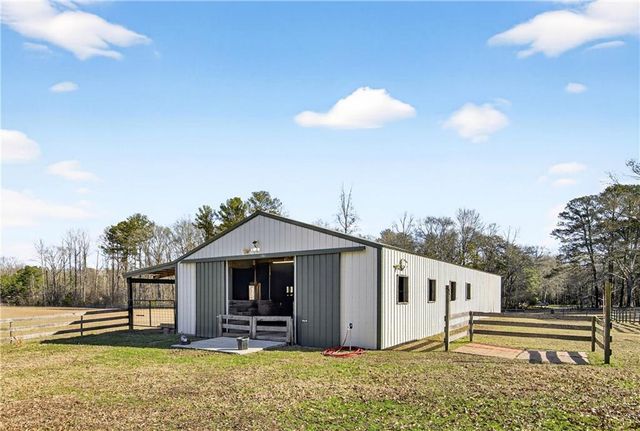 3083 Old Jonesboro Road, Fairburn, GA 30213