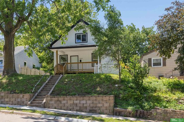 4126 N 43 Street, Omaha, NE 68111