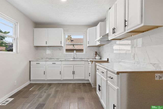 4126 N 43 Street, Omaha, NE 68111