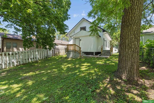 4126 N 43 Street, Omaha, NE 68111
